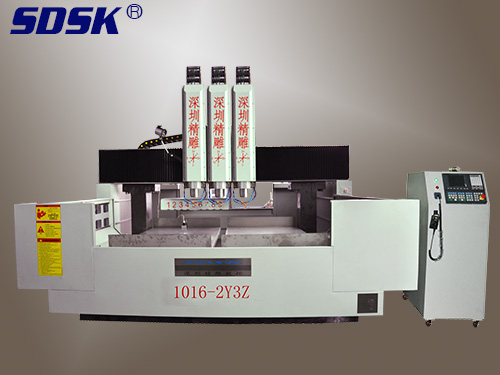 Three head double worktable precision carving machine, various high gloss machines/engraving and milling processing series Three head double worktable precision carving machine, various high gloss machines/engraving and milling processing series